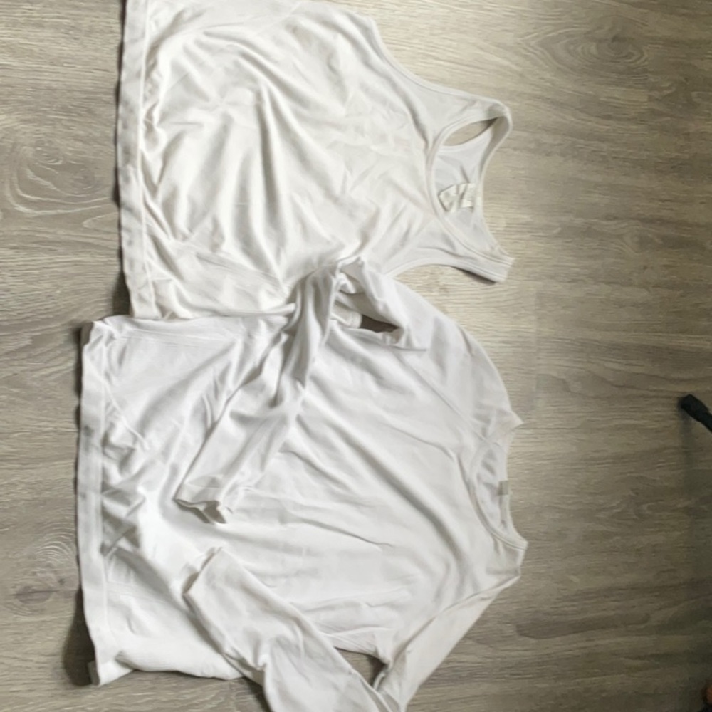 Athleta tops